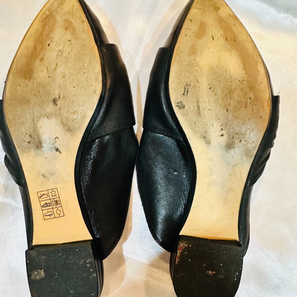 DKNY Black Leather Flat Mules with Top Knot, Size 8 - Picture 10 of 10